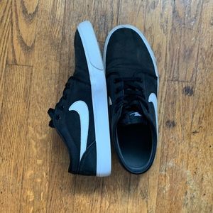 Nike skate shoes